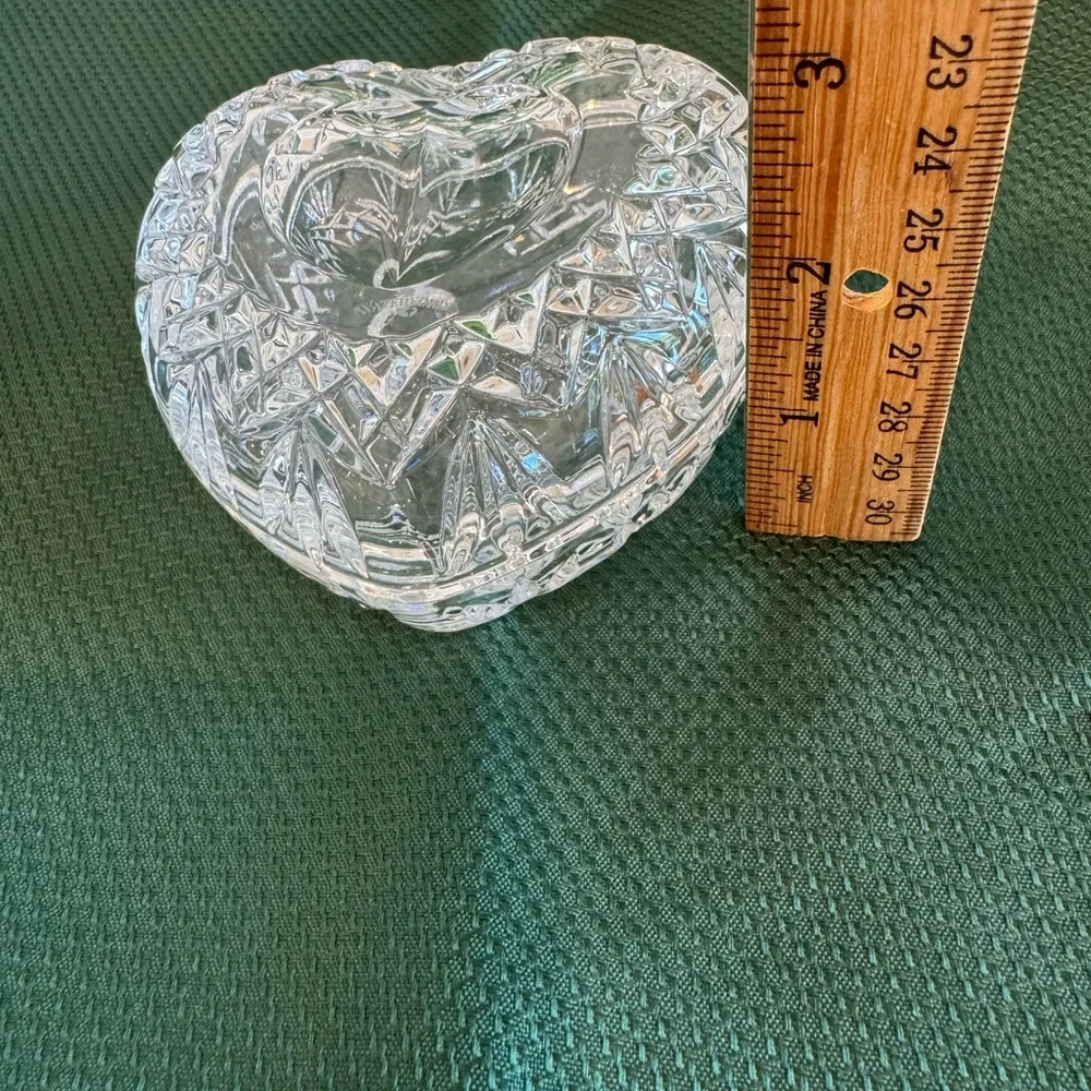 Waterford Crystal With Love Heart Shaped Covered Trinket Box - Picture 7 of 8